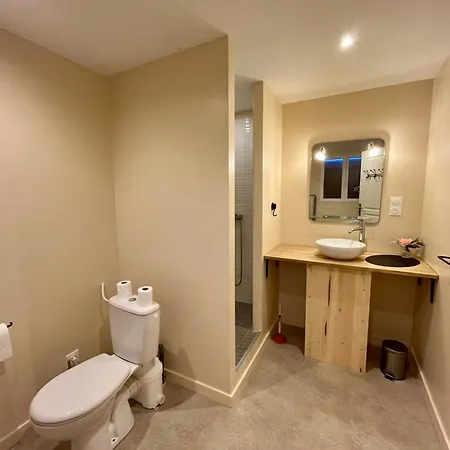 Apartman Climatise Avec Piscine Montblanc