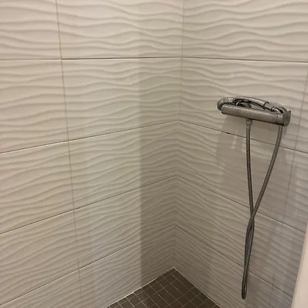 Apartman Climatise Avec Piscine Montblanc
